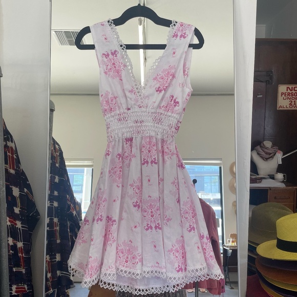 Temptation Positano Gambia Backless Mini Dress in White Pink - Picture 1 of 3